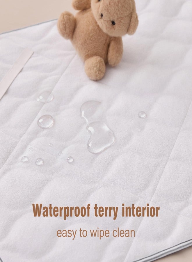 يوتيكس وسادة تغيير حفاضات محمولة من يوتكس بيبي، مقاومة للماء وقابلة للمسح، مع حقيبة حمل، قابلة للطي للسفر، هدية مثالية لحفلات استقبال المولود الجديد - Image 5